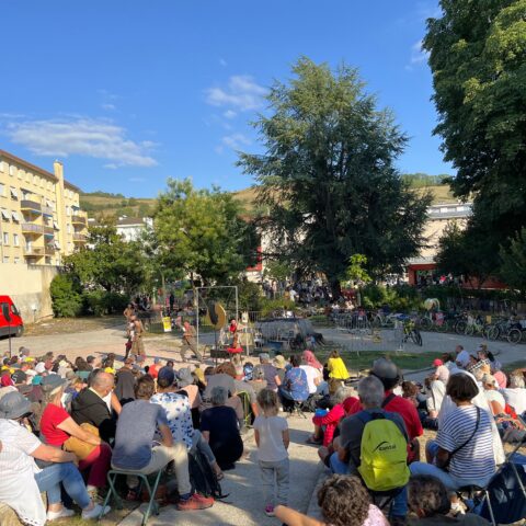 Aurillac festival de théâtre de rue Eclat 2025