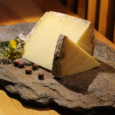 Fromage AOP cantal