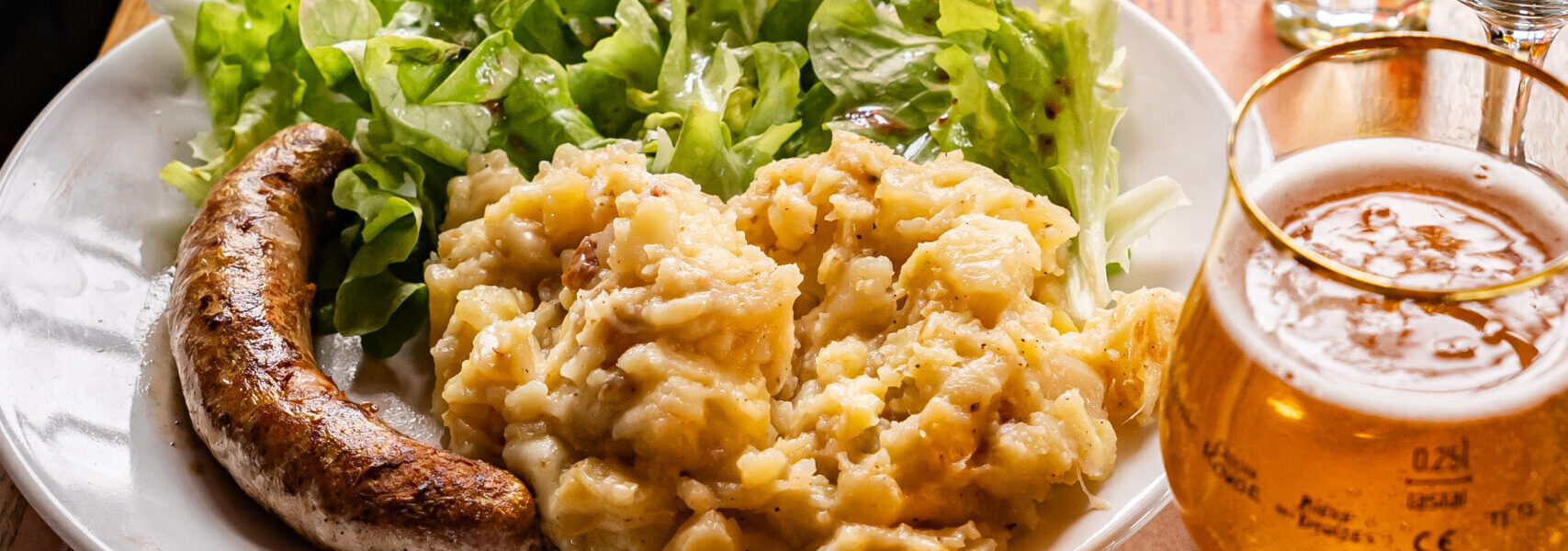 Cuisine auvergnate - Truffade Auberge du Col de Légal