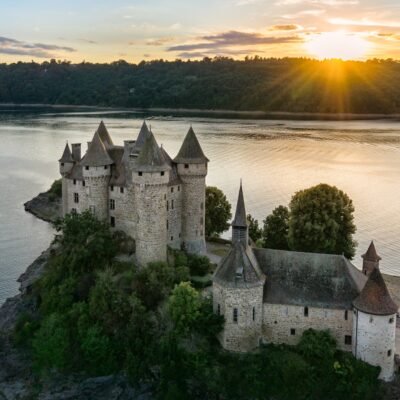 Château de Val à Lanobre