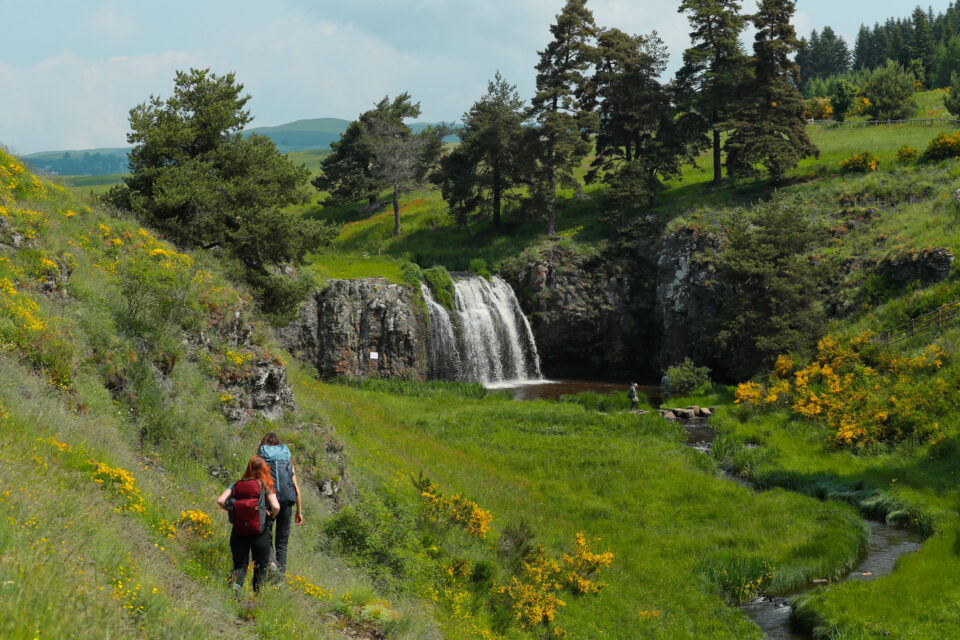 Randonnée à la cascade des Veyrines  entre Allanche et Landeyrat
